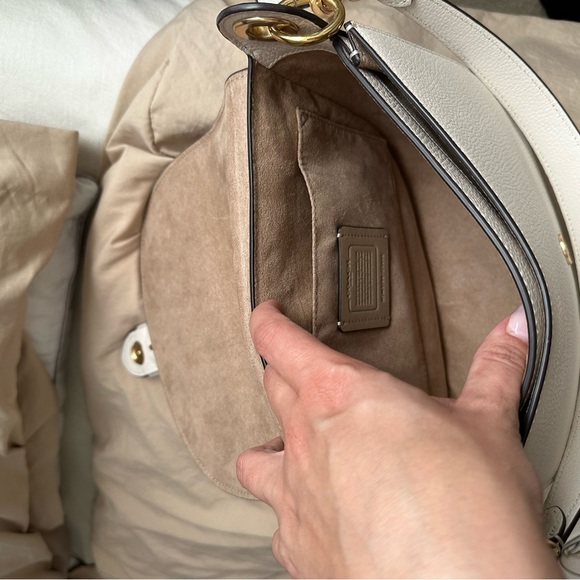 Coach cream shoulder bag - Picture 9 of 11